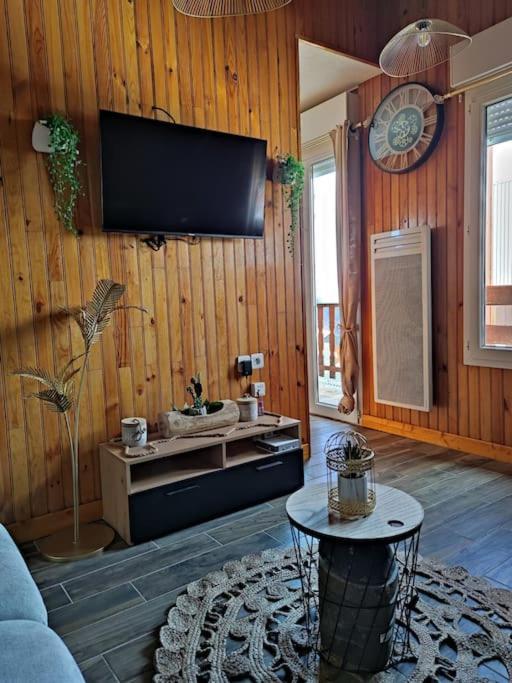 Le Loft Dore Ustou Luaran gambar